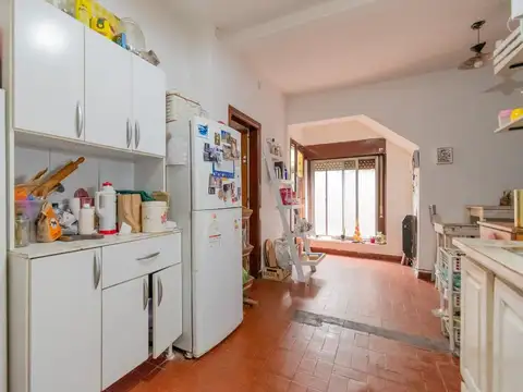 PH en venta 4 amb con patio y terraza Carapachay