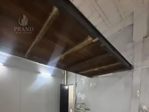 Galpon en Alquiler 10  mts Fondo