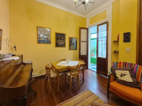 Depto Tipo Casa 5 ambientes con 2 baños