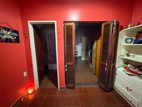Casa 6 ambientes con 3 baños