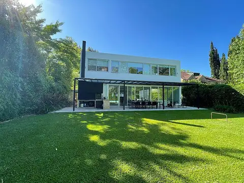 Casa en Alquiler Temporal de 4 dormitorios