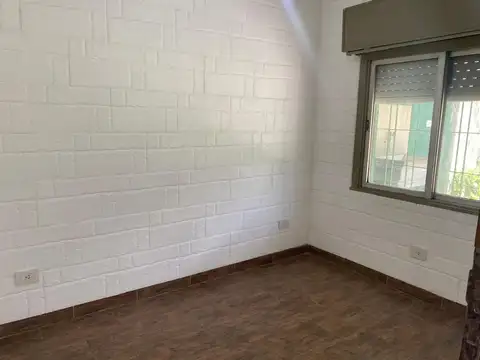Depto Tipo Casa en Alquiler en Villa Martelli, $ 990.000