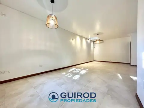 Depto Tipo Casa en Alquiler de 4 ambientes