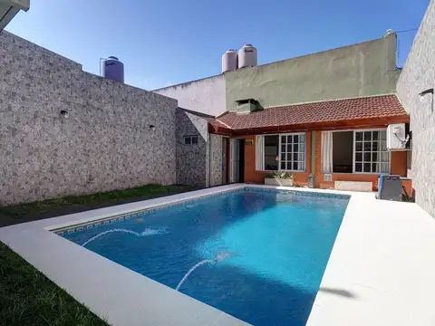 Venta casa 5 amb. Villa Santa Rita Pileta+Cocheras