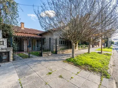 Chalet 3 ambientes venta Ramos Mejía