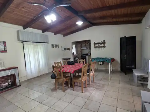 VENTA QUINTA BARRIO LA FLORIDA ZARATE .