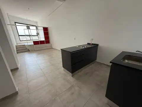 Zelarrayan 1600, Piso 3