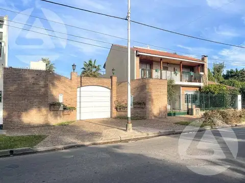 Casa en Venta en Monte Grande, USD 260.000
