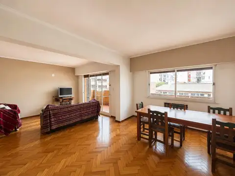 Departamento en Venta en Parque Rivadavia, USD 260.000