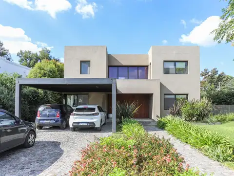 Casa en venta de 5 ambientes en Estancias del Pilar