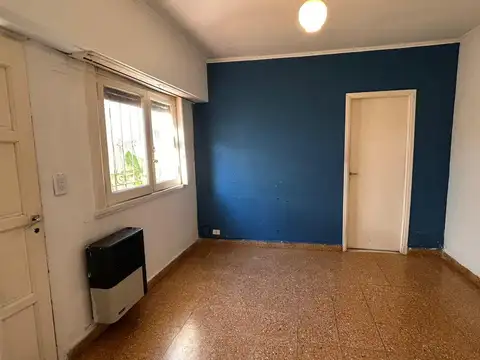 PH en venta - 2 ambientes por pasillo.