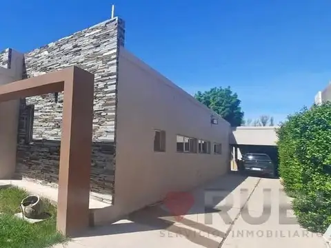 CASA EN VENTA EN CATRIEL RIO NEGRO