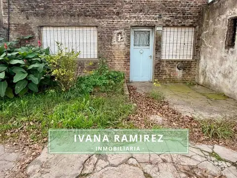 Casa En Venta A Reciclar Lista Para Escriturar - Luján