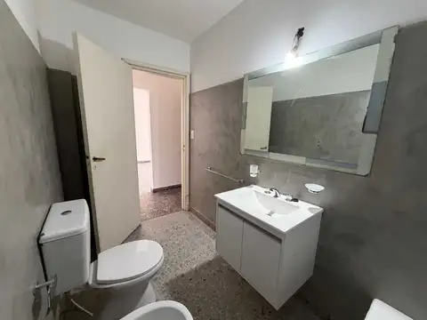 Depto Tipo Casa en Venta 40 años