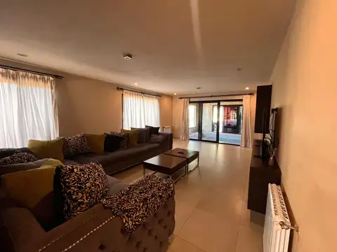 Casa en Venta al Oeste