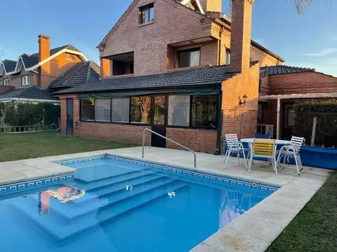 Casa en Venta de 5 dormitorios