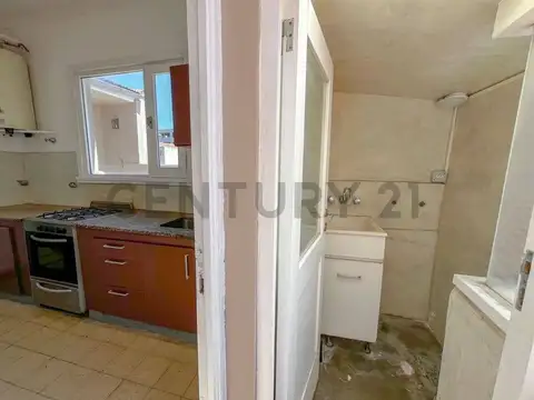 Alvarado 2200, Piso 0