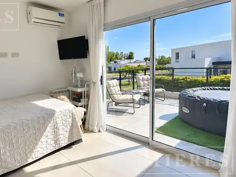 Casa en venta en Santa Elena, Pilar del Este