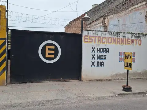 VENTA DE IMPORTANTE PROPIEDAD EN PLENO CENTRO