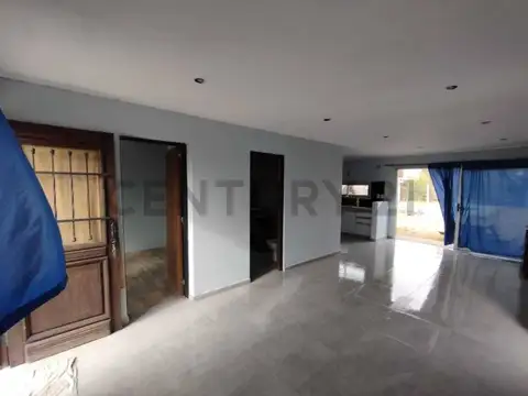 19 bis e/ 666 y 667 , Piso 0