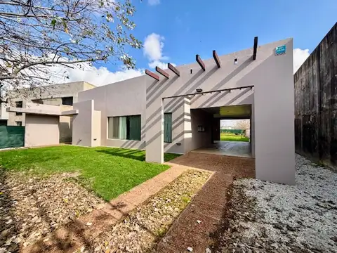 Casa en Venta en Rafaela, Castellanos