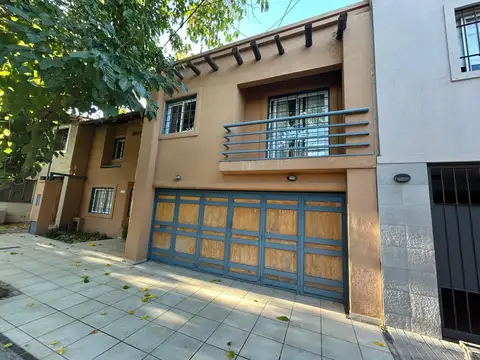 Casa Jardines de Estrada, 3 Dorm, 3 Baños, Cakefacción, Jardín, Piscina, Cochera Doble, <Crédito
