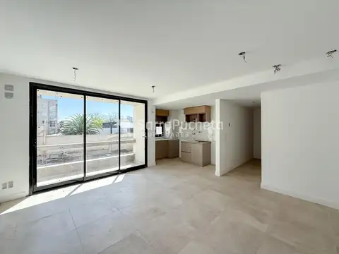 Venta departamento 3 ambientes Moron centro (3°E)