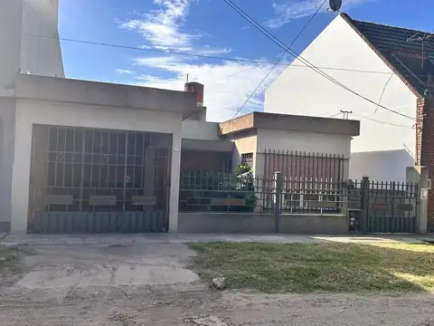 VENTA CASA VILLA LUZURIAGA