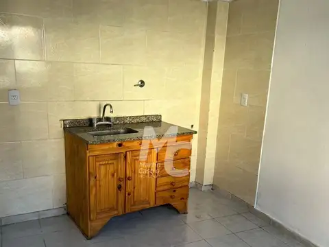 Depto Tipo Casa en Alquiler de 2 dormitorios