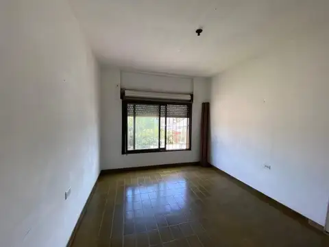 Oficina en ALQUILER Sobre Av. San Martín