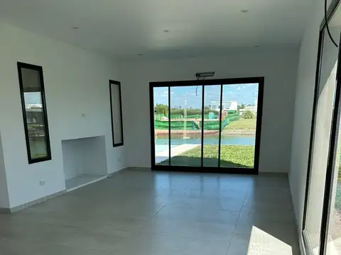 Casa en Venta en Santa Isabel, USD 450.000