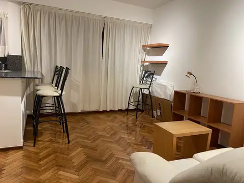 Departamento en Alquiler en Barrio Norte, $ 800.000