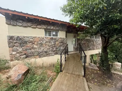 SE VENDE CASA 3D RIO CEBALLOS ESCRITURA Y PLANOS
