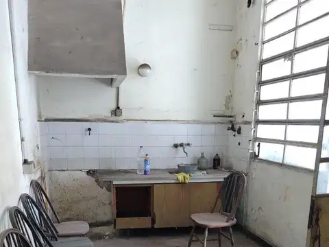 Villa Lynch. PH 2 amb al frente para reciclar. Sup. total 67