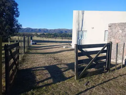 Casa 6 ambientes con 4 baños