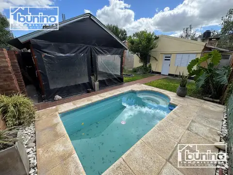 Casa 7 ambientes con 1 baño