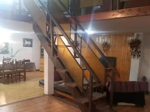 Depto Tipo Casa en Venta de 4 ambientes