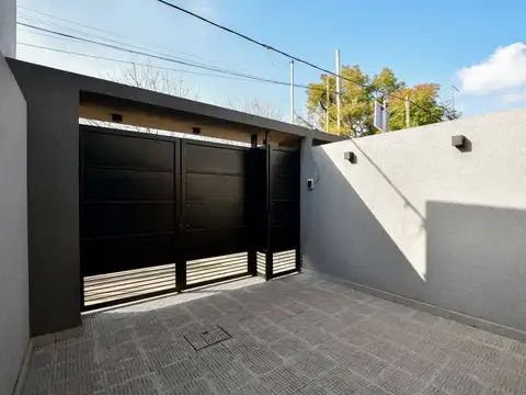 Casa en Venta con 1 cochera