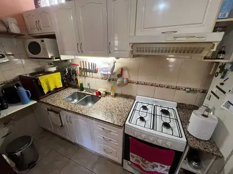 SE VENDE CASA DOS DORM EN LA FALDA B° SANTA ROSA