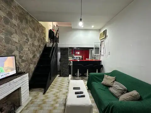 Depto Tipo Casa en Venta de 3 ambientes