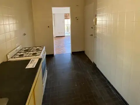 Departamento de 3 ambientes en Quilmes centro