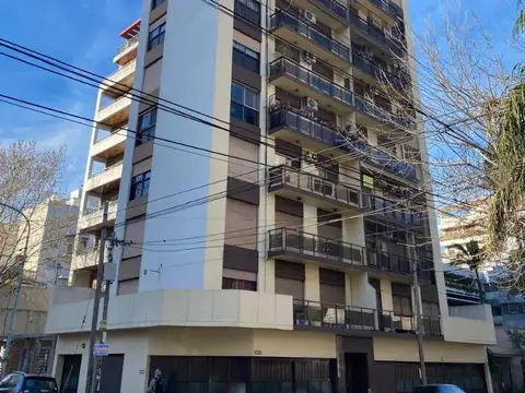 Departamento de 3 ambientes en Quilmes centro