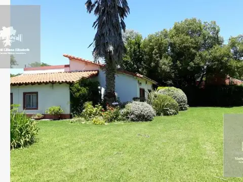 Casa 4 ambientes con 4 baños