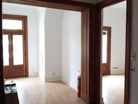 Av. Córdoba 800, Piso 9