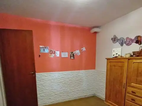 Casa 5 ambientes con 2 baños