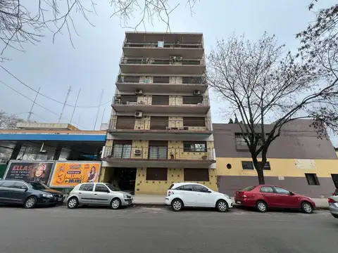 DEPARTAMENTO 2 AMBIENTES LATERAL VISTA ABIERTA