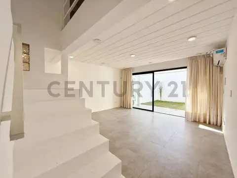 20 e/ 38 y 39 300, Piso 0