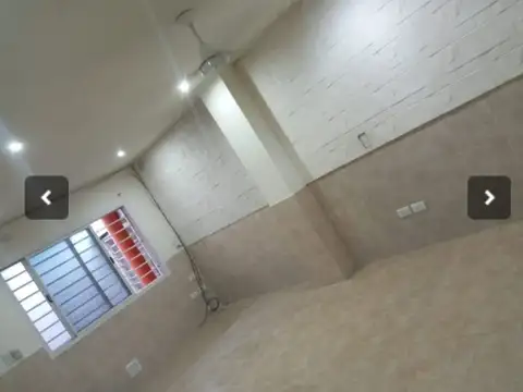 Depto Tipo Casa en Alquiler de 3 ambientes