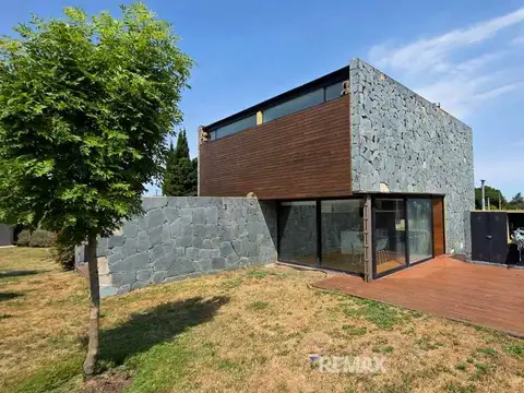 Casa en Venta en Sierra de la Ventana, USD 250.000