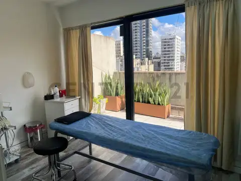 Oficina 3 ambientes con 1 baño